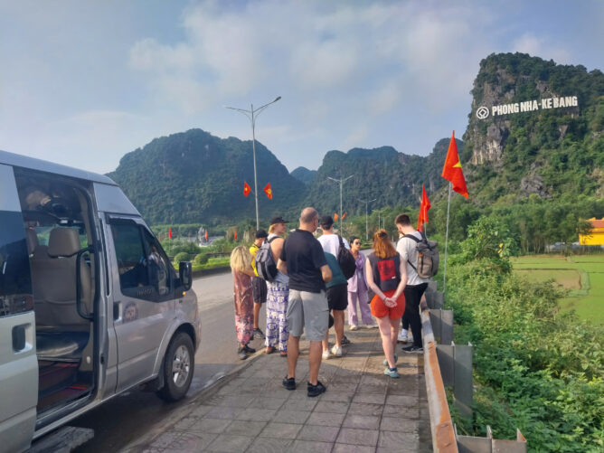 Hướng dẫn viên Quảng Trị chuyên nghiệp