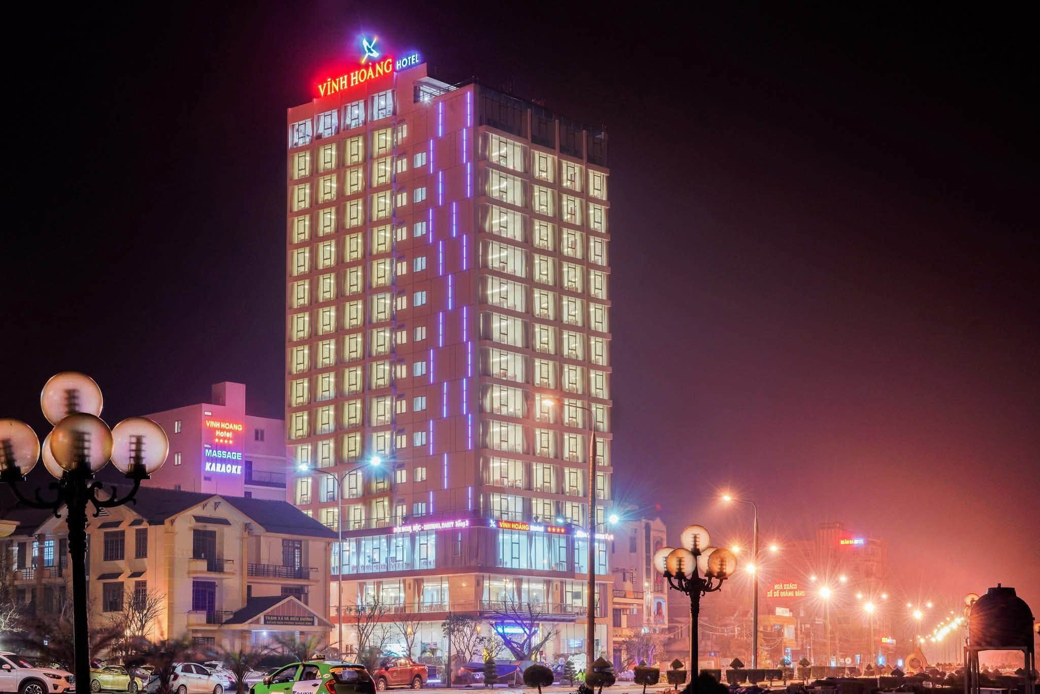 Khách sạn Vĩnh Hoàng 4 sao gần biển Nhật lệ