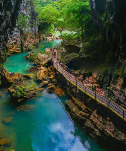 Trải nghiệm Sông chày hang Tối
