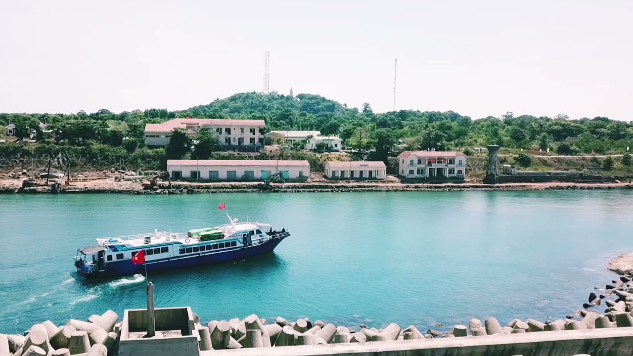 Tàu ra đảo Cồn Cỏ