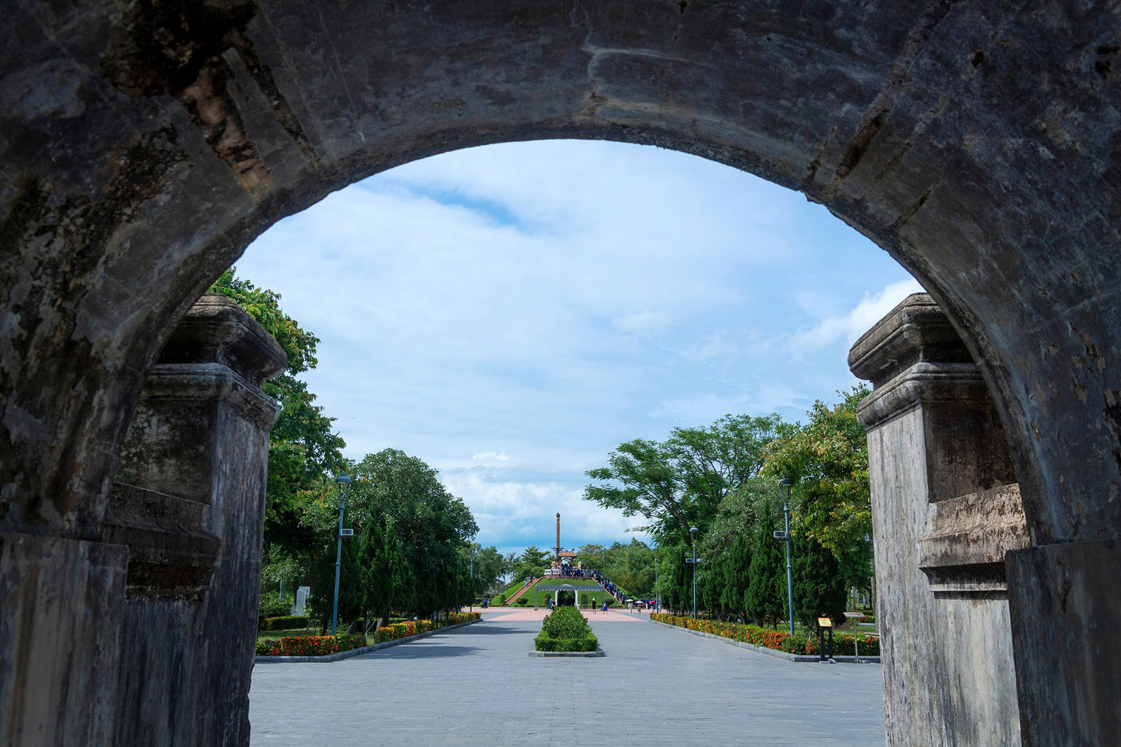 Bên trong thành cổ Quảng Trị